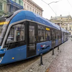 Czy we Wrocławiu uczniowie jeżdżą za darmo? Sprawdź, kto może skorzystać