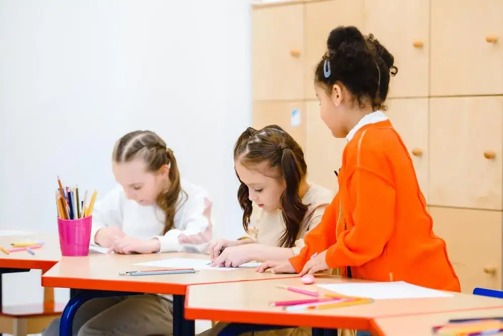 Zdjęcie Edukacja wczesnoszkolna czy nauczanie zintegrowane - co wybrać dla dziecka?