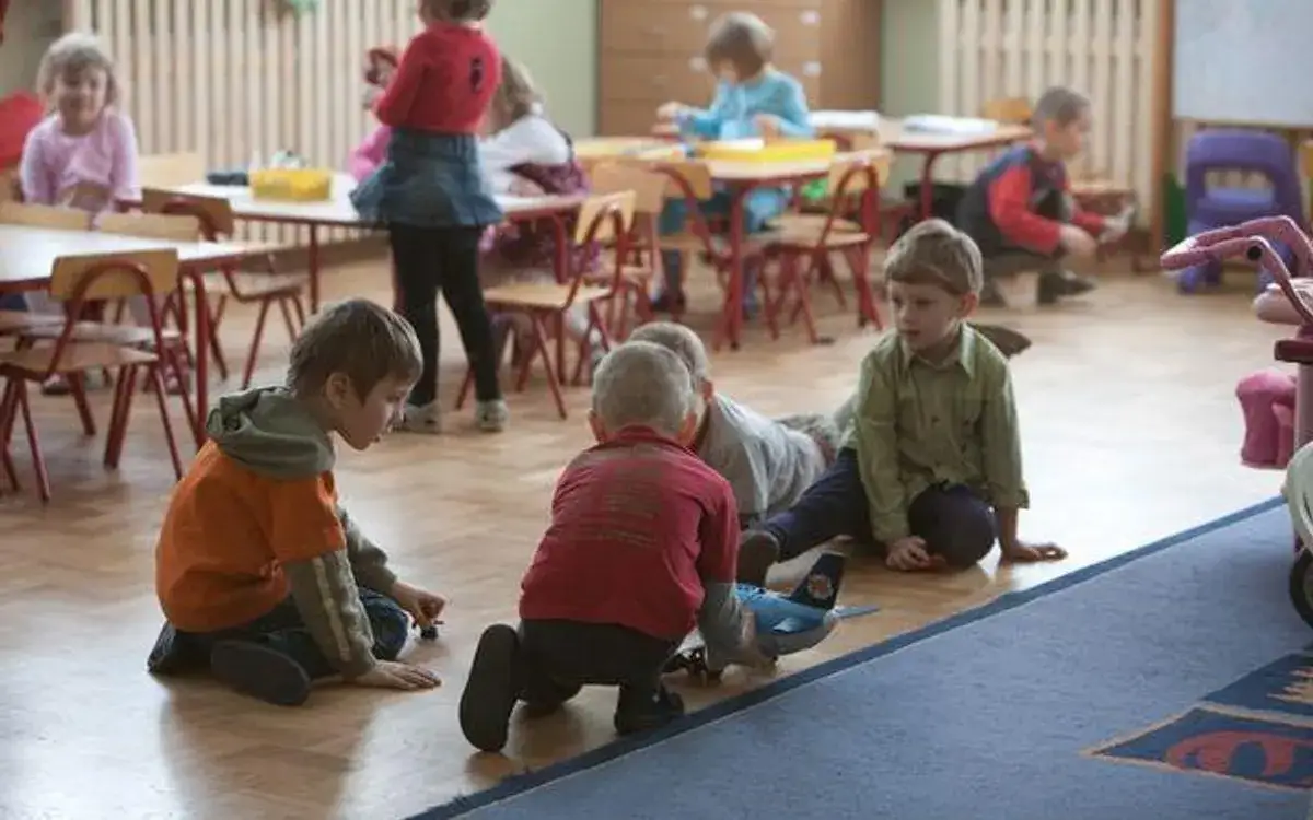 Zdjęcie Czy przedszkolak to uczeń? Zrozumienie statusu dziecka w edukacji